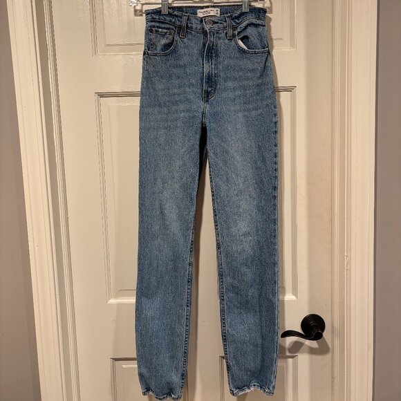 Abercrombie & Fitch The '90s Straight Ultra High Rise Jeans - Size 25 0R - Picture 1 of 8